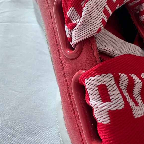 Selling my red Puma Basket Heart Canvas. Wore them once. Too small on me - Picture 3 of 4